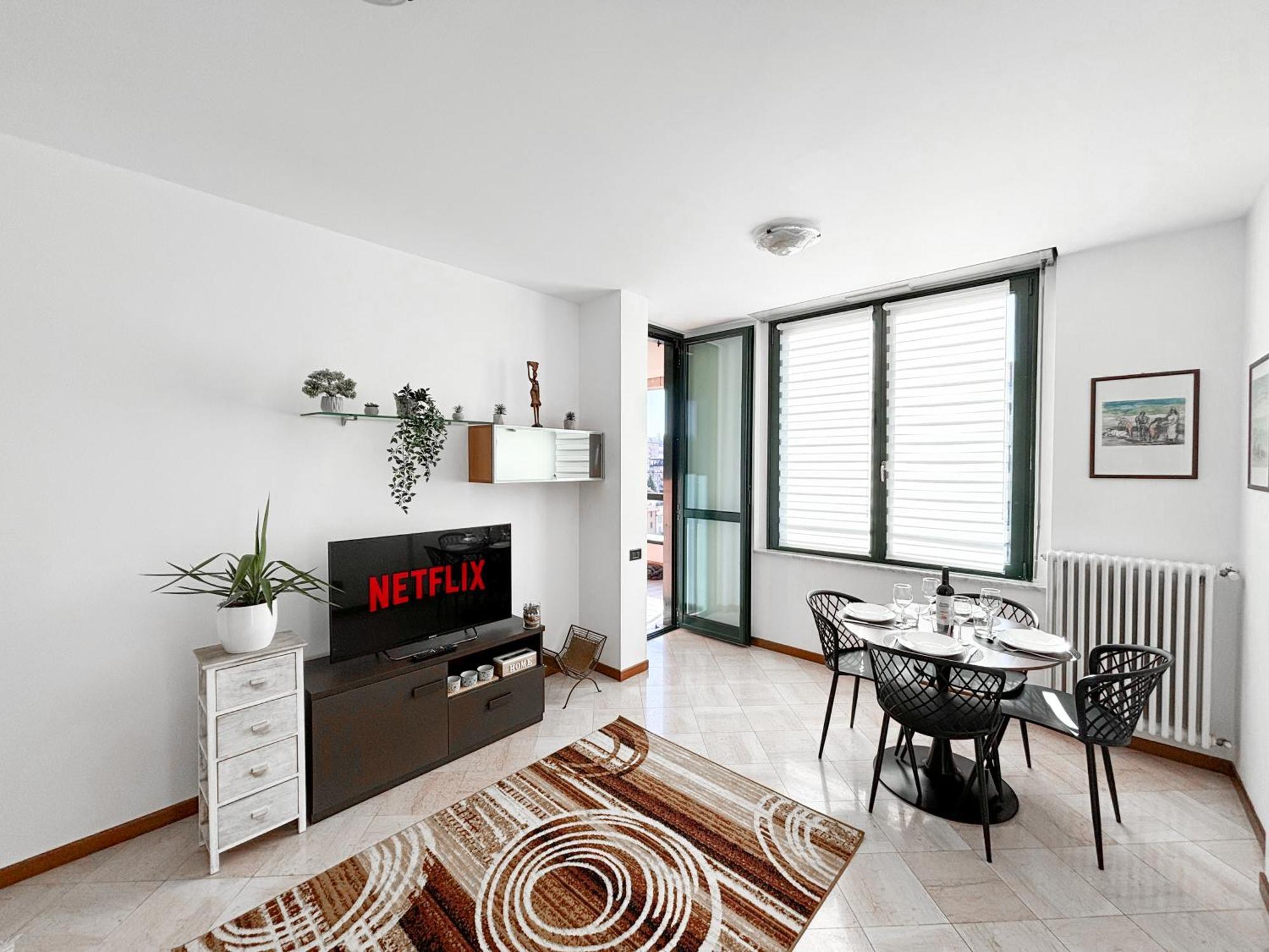 Apartmán Bilocale Con Terrazzo E Box Auto Su Richiesta Como Exteriér fotografie